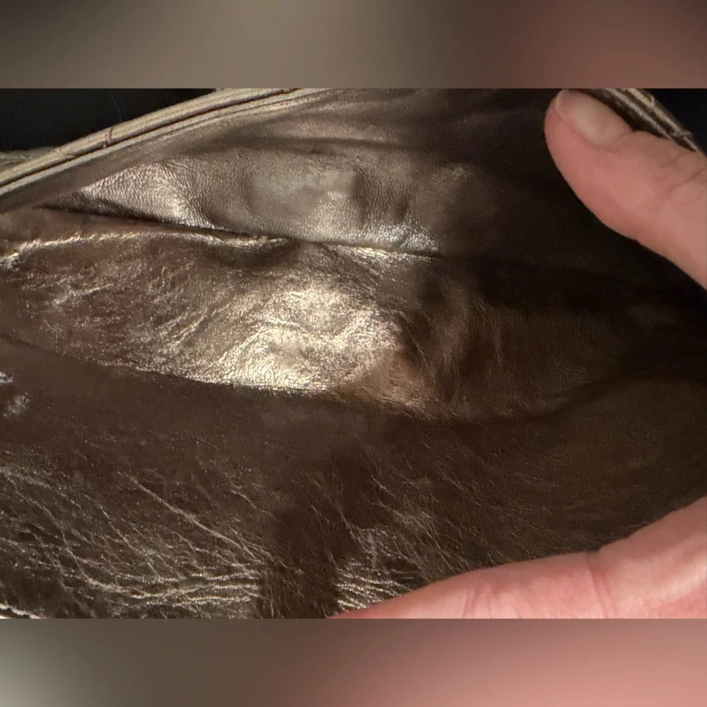 Chanel Reissue 2.55 Metallic Aged Calfskin Flap Bag - Picture 11 of 16